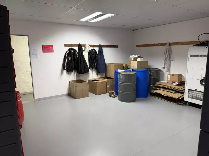 547 m² Industrial to let in Brackenfell, 3 on London, Brackengate Business Park (photo 13)