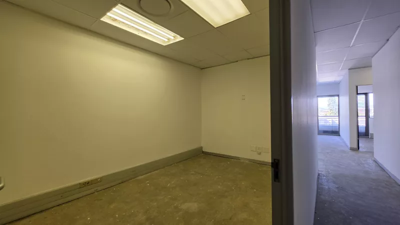 1 400 m² Office to let in Tyger Valley, Bloemhof (photo 33)