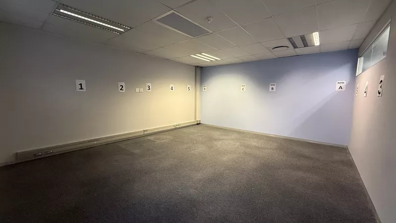 2 300 m² Office to let in Observatory, Deneb House (photo 40)