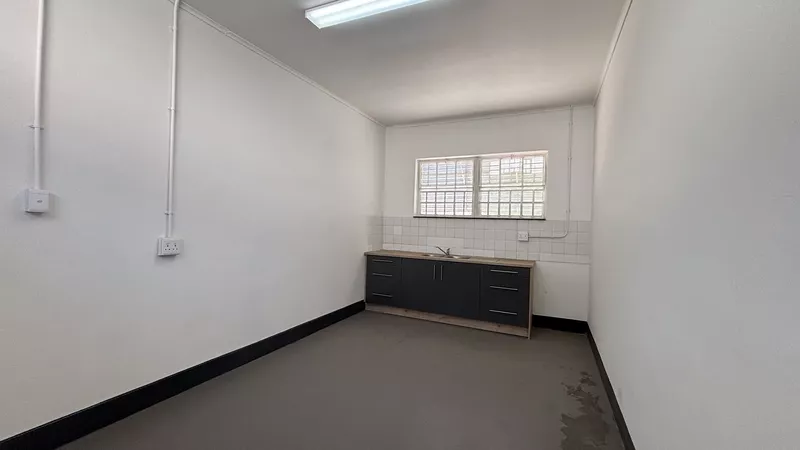 1 445 m² Industrial to let in Paarl, Spilo Business Park (photo 20)