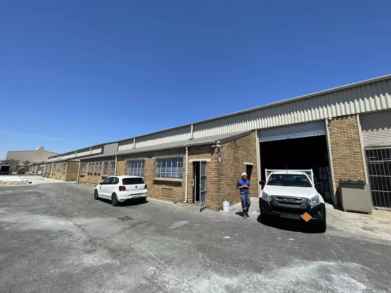 600 m² Industrial to let in Epping 2, 16 Losack Avenue (photo 3)