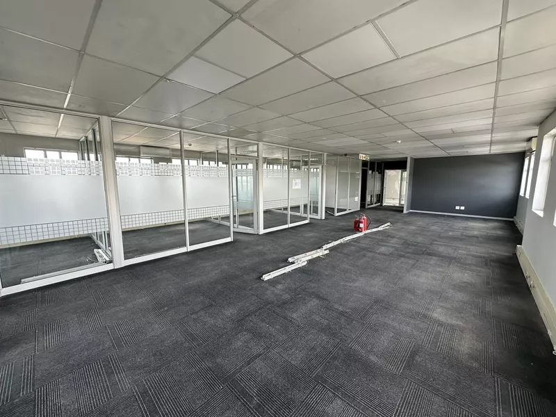 6 242 m² Office to let in Midrand, 48 Reedbuck Crescent (photo 66)