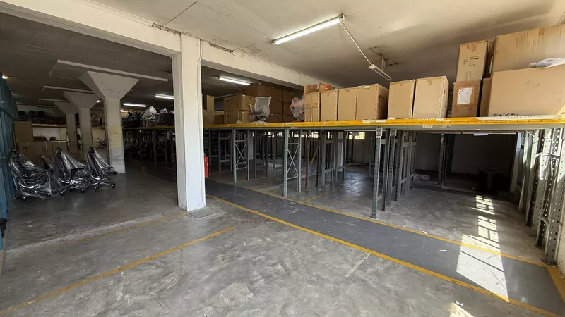 4 832 m² Office to let in Observatory, 9 Browning Road (All Office) (photo 13)