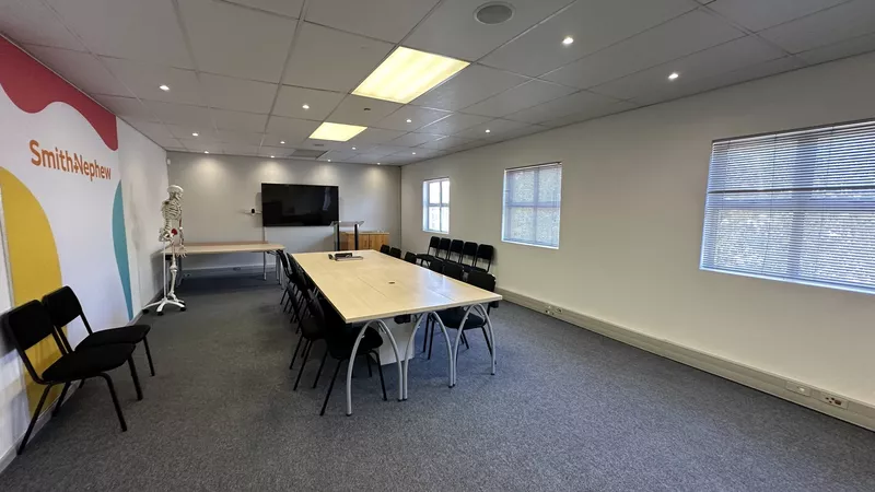 1 108 m² Industrial to let in Marconi Beam, Rainbow Park 1 (photo 12)