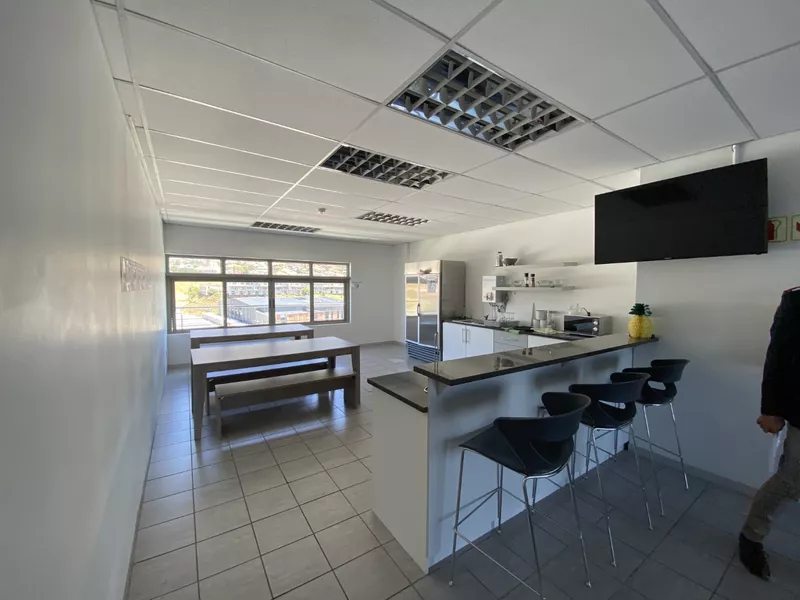 902 m² Office to let in Salt River, Upper East Side (photo 13)