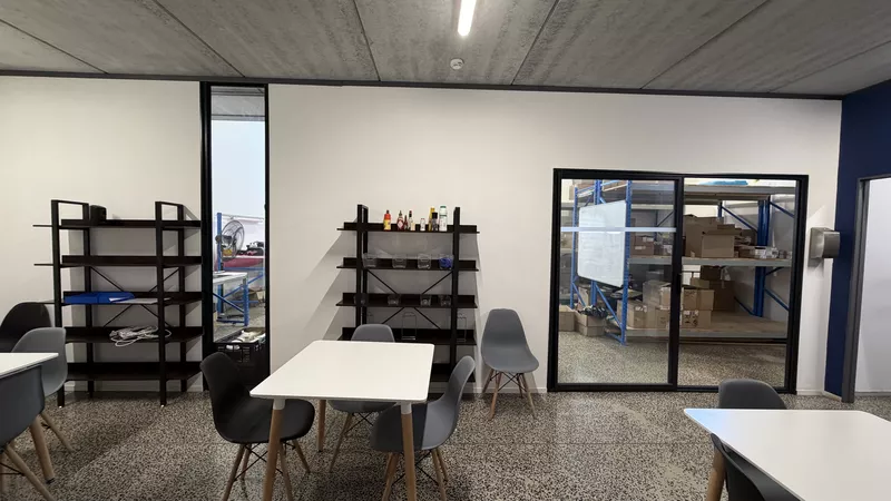 479 m² Industrial to let in Kraaifontein, 8 Tanzanite Crescent (photo 25)