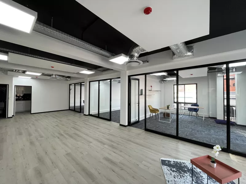 215 m² Office to let in Cape Town City Centre/CBD, 172 Long Street (photo 5)