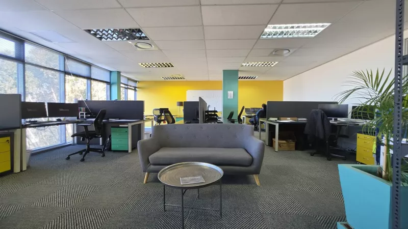 429 m² Office to let in Tygerberg Office Park, Tygerberg Office Park - Plattekloof House (photo 12)