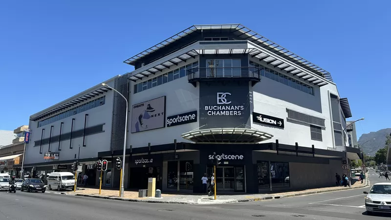 132 m² Office to let in Claremont, Buchanan Chambers (photo 3)