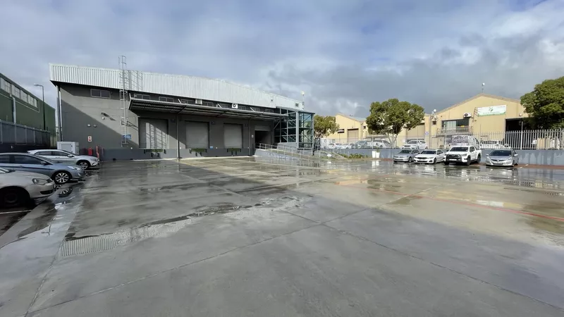 5 142 m² Industrial to let in Marconi Beam, 9 Prime Park (photo 32)
