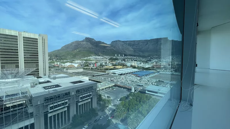 263 m² Office to let in Cape Town City Centre/CBD, The Towers (photo 10)