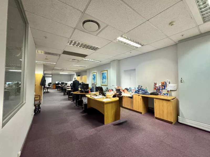 796 m² Office for sale in Cape Town City Centre/CBD, 5 St. Georges Mall (photo 20)