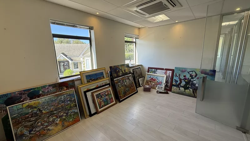 415 m² Office to let in Newlands, Slade House, Boundary Terraces (photo 27)