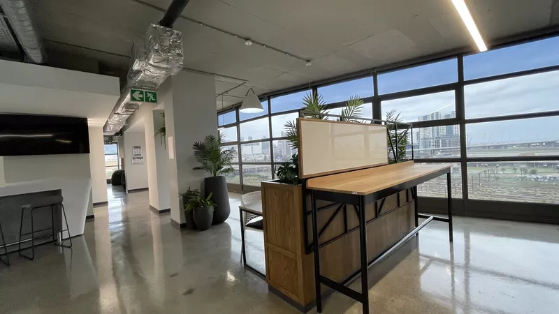 704 m² Office to let in Woodstock, The District (photo 18)