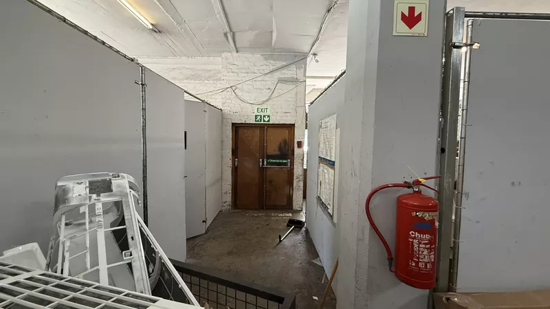 4 832 m² Office to let in Observatory, 9 Browning Road (All Office) (photo 18)
