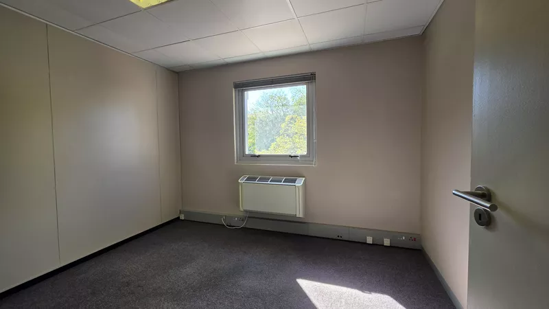 254 m² Office to let in Tyger Valley, 2 Bella Rosa (photo 21)