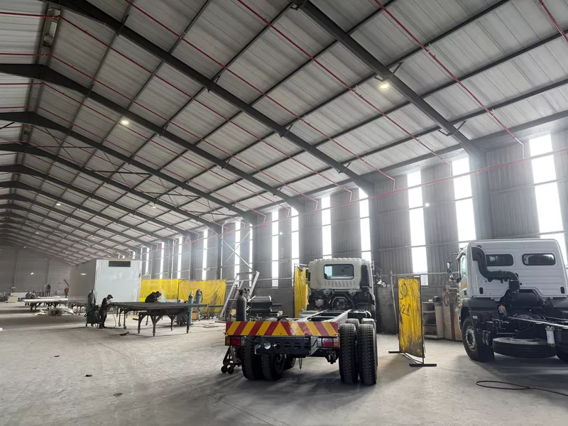 3 711 m² Industrial to let in Wimbledon Estate, Neulux building 2 (photo 3)