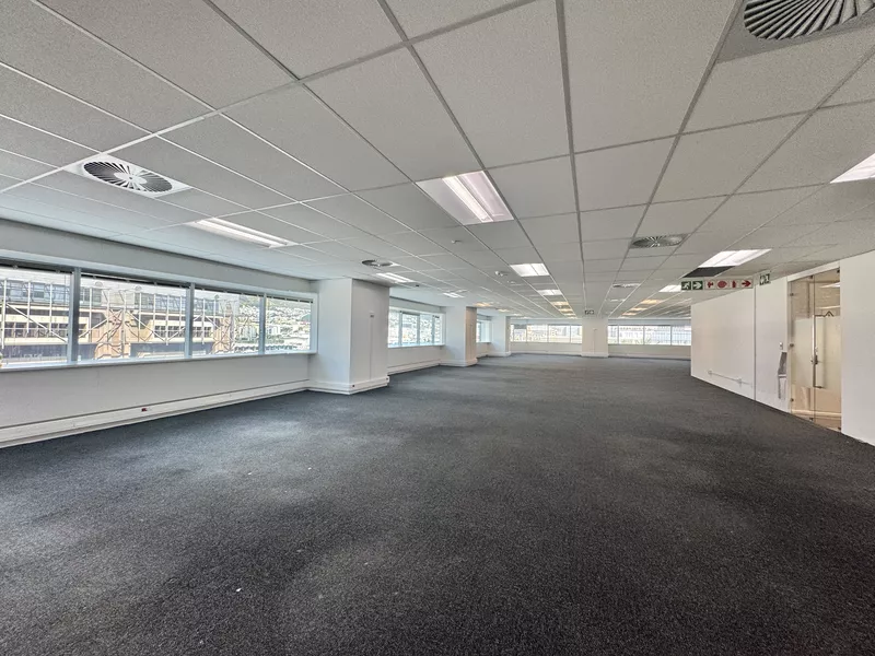 450 m² Office to let in Cape Town, The Towers (photo 6)