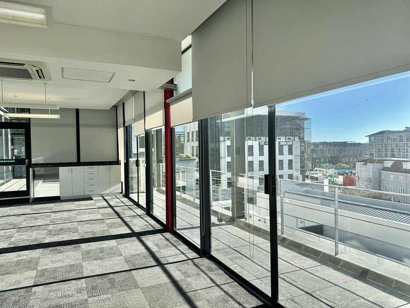 226 m² Office to let in De Waterkant, Hamilton House (photo 3)