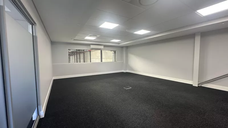 5 142 m² Industrial to let in Marconi Beam, 9 Prime Park (photo 16)