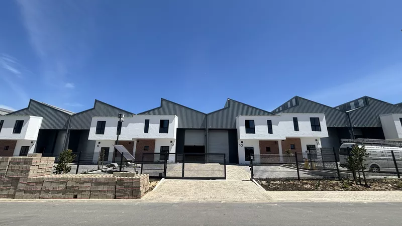 302 m² Industrial to let in Fisantekraal, 13 Evolution Crescent - Mini Industrial Units (photo 14)