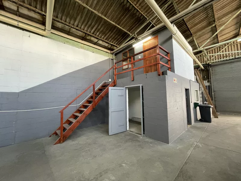316 m² Industrial to let in Brackenfell, JT Ross Park Brackenfell (photo 6)