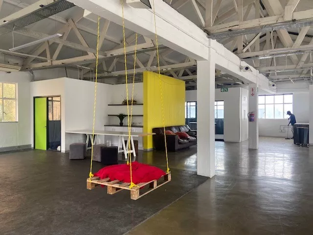 280 m² Office to let in Cape Town, Planet Art (photo 11)