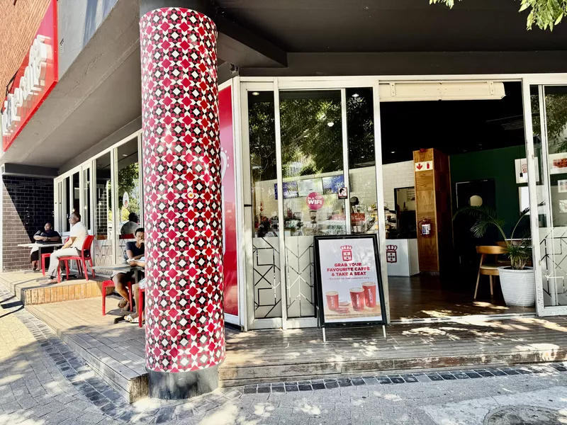 800 m² Office to let in Cape Town, 60 Roeland Street (photo 3)