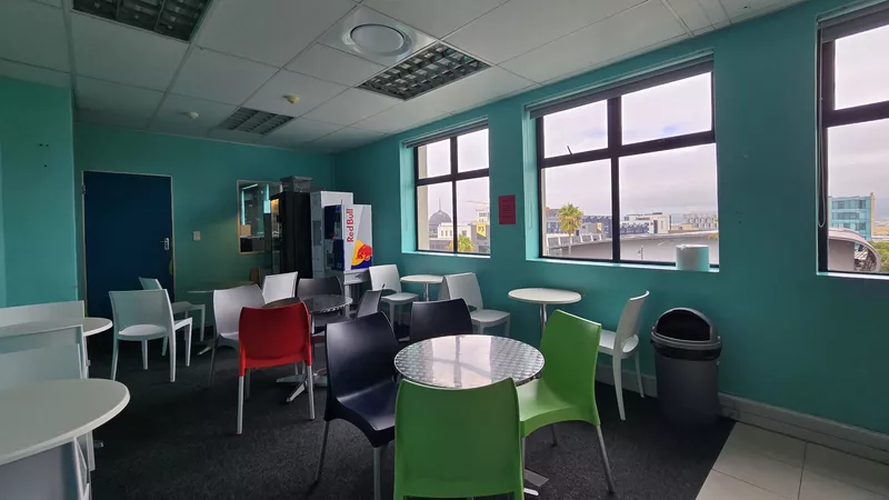 585 m² Office to let in Colosseum (photo 35)