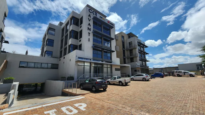 235 m² Office to let in Tyger Waterfront, Avanti North Block (photo 4)