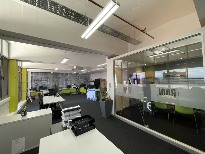 202 m² Office for sale in Salt River, Upper East Side (photo 12)