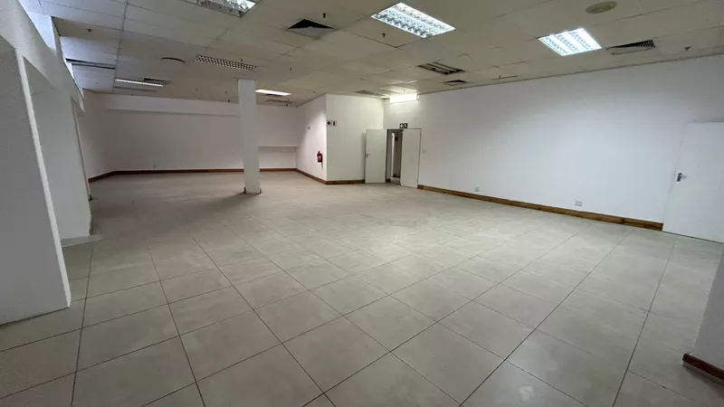 401 m² Office to let in Claremont, Marshall House (photo 5)