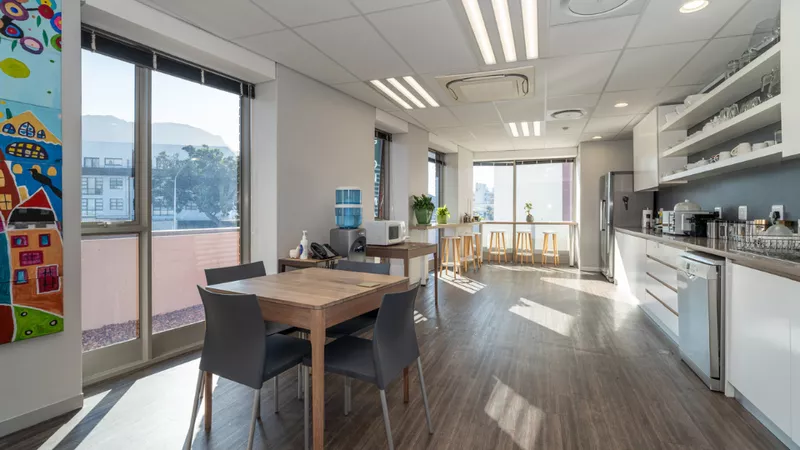 1 124 m² Office to let in Kenilworth, 325 Main Road Kenilworth, Pam Golding on Main (photo 16)