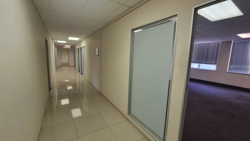 1 179 m² Office to let in Cape Town City Centre/CBD, Constitution House (photo 11)