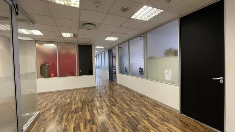 318 m² Office to let in Cape Town City Centre/CBD, One Thibault (photo 9)