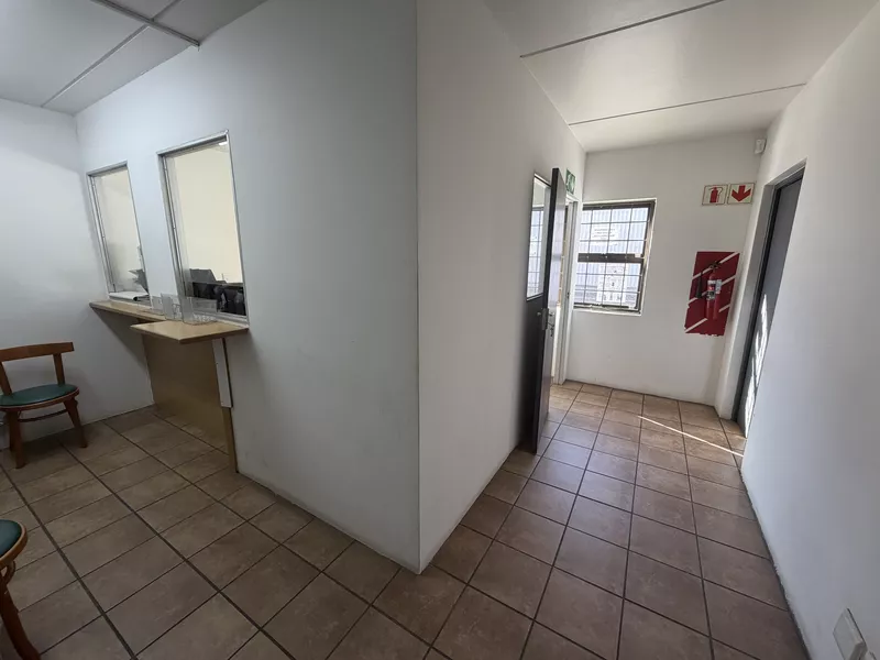 524 m² Industrial to let in Bellville, Symphony Park (photo 17)