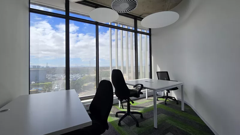 570 m² Office to let in Century City, Junxion Park - Building 1 (photo 21)