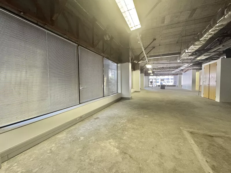 337 m² Retail property to let in Cape Town City Centre/CBD, 22 Hans Strijdom Avenue (photo 8)
