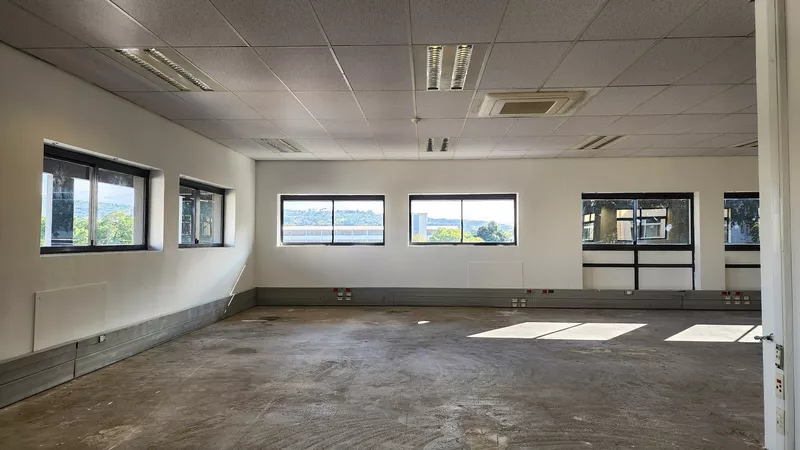 2 942 m² Office to let in Bellville, Ambition24hours (107 Voortrekker Road) (photo 32)
