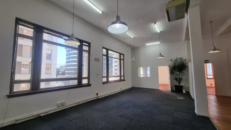 198 m² Office to let in Cape Town City Centre/CBD, 57 on Strand (photo 4)