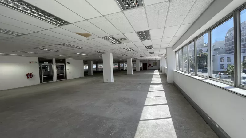 2 731 m² Office to let in Cape Town City Centre/CBD, 35 Wale (photo 8)