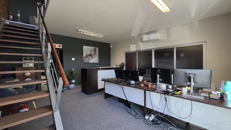 186 m² Office to let in Brooklyn, Northgate Business Park (photo 4)