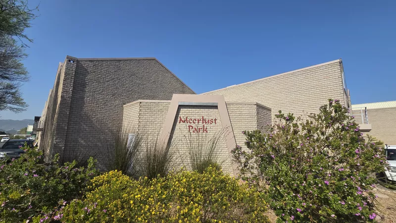 352 m² Industrial to let in Strand, Meerlust Industrial Park (photo 8)
