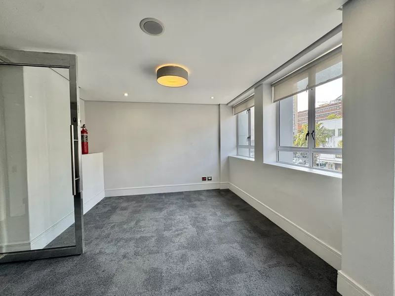 570 m² Office to let in Cape Town City Centre/CBD, 51 Wale Street (photo 13)