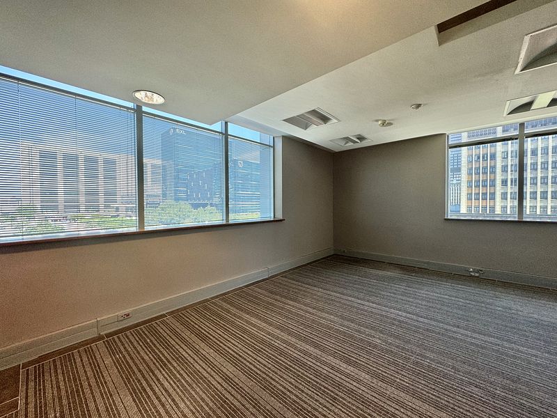 509 m² Office to let in Cape Town City Centre/CBD, 33 Heerengracht Street (photo 17)