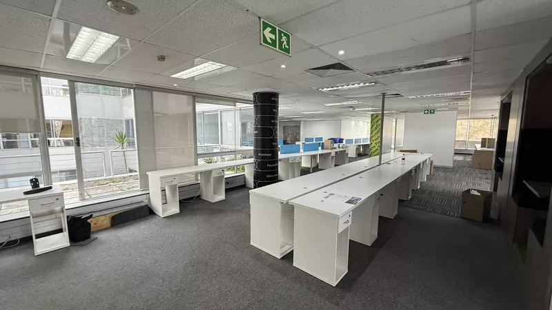 653 m² Office to let in Claremont, Sunclare (photo 31)