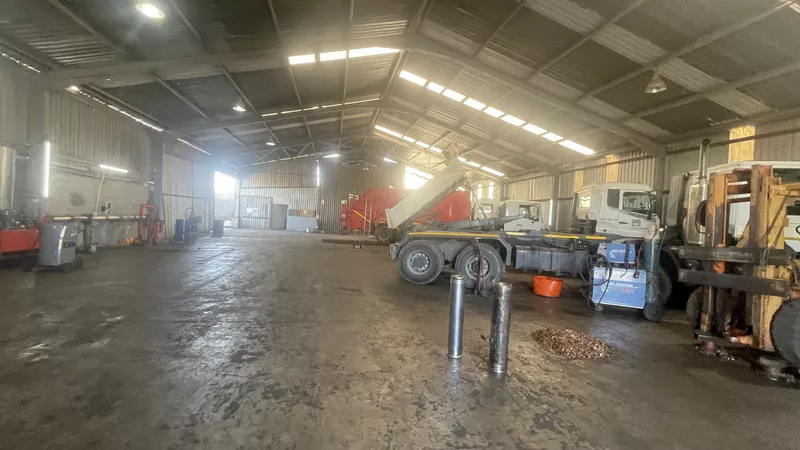 1 250 m² Industrial to let in Athlone, 25 Steenbras Road (photo 12)