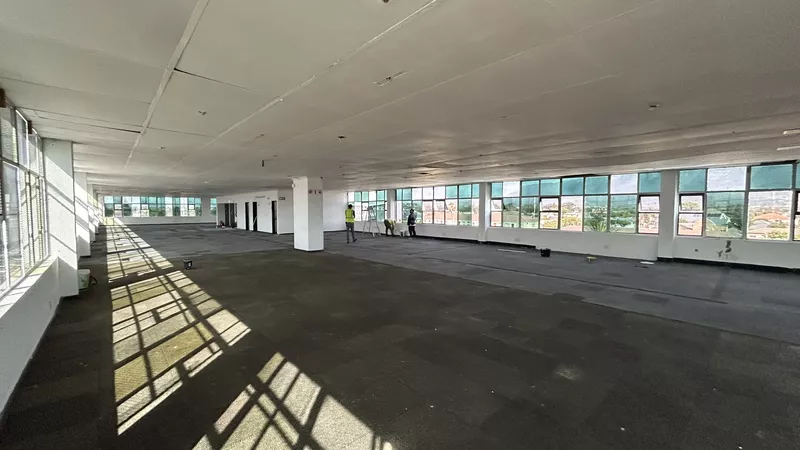 850 m² Office to let in Athlone, Shoprite Building (photo 18)