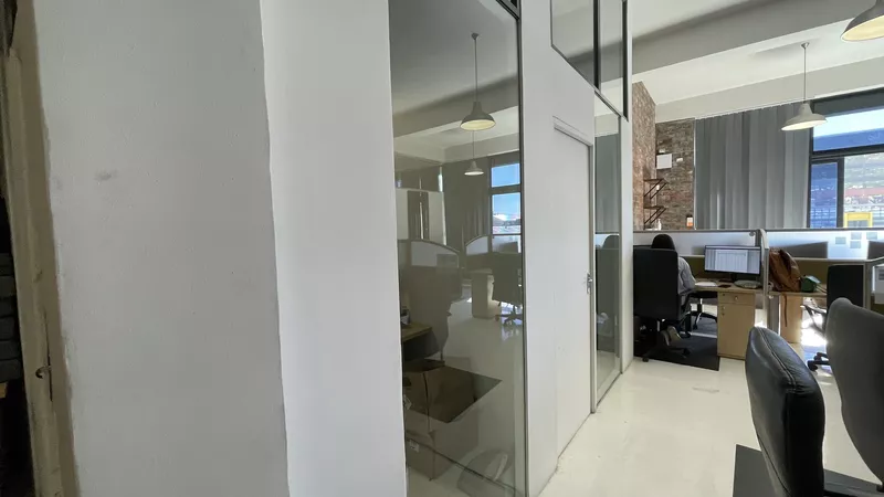 186 m² Office to let in Cape Town, 2 Francis Street (photo 14)