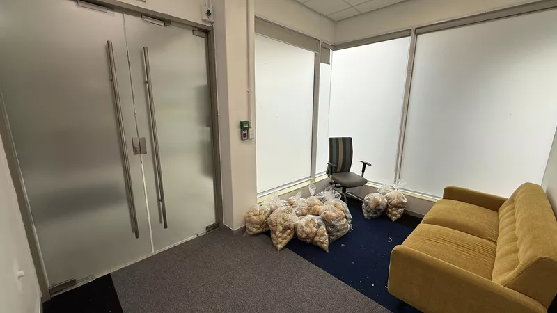 402 m² Office to let in Claremont, 200 On Main (photo 26)